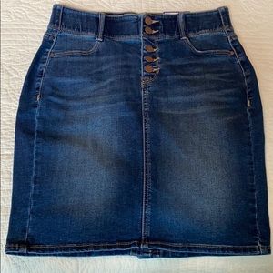 Apt 9 Denim skirt